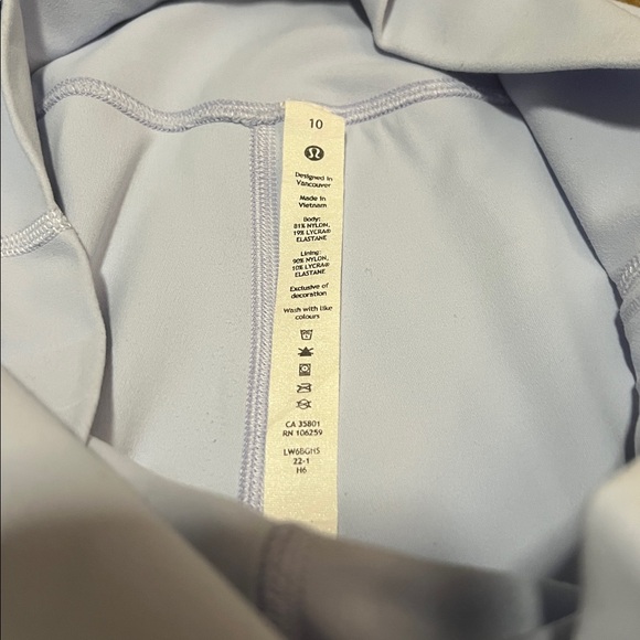 Lululemon Align High Waisted No Seam Soft/Ice Blue Crop Leggings - size 10 - Picture 5 of 10